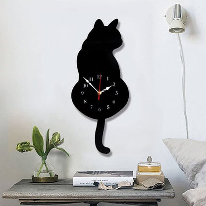 Nordic cat with wagging tail wall clock