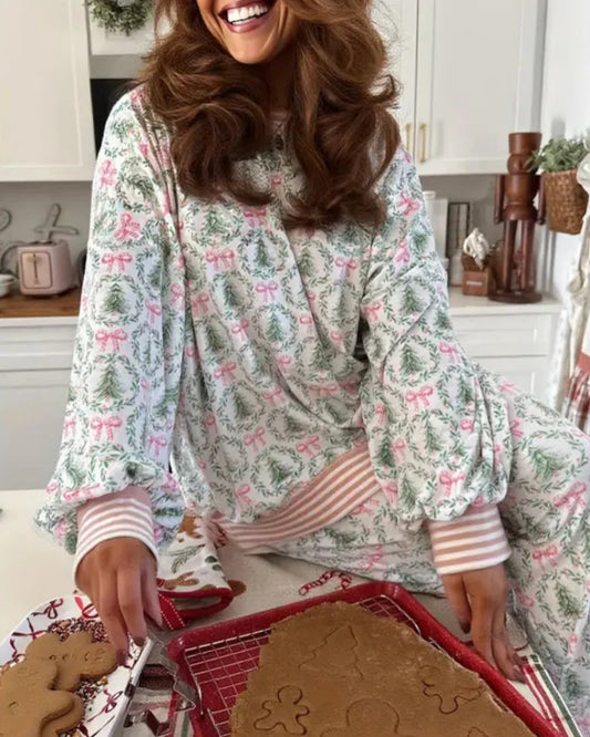 Women’s Christmas Loungewear Set – Tree & Bow Print Two-Piece Pajamas, Long Sleeve Top & Pants