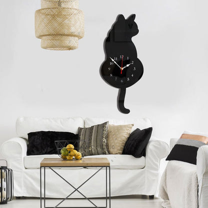 Nordic cat with wagging tail wall clock