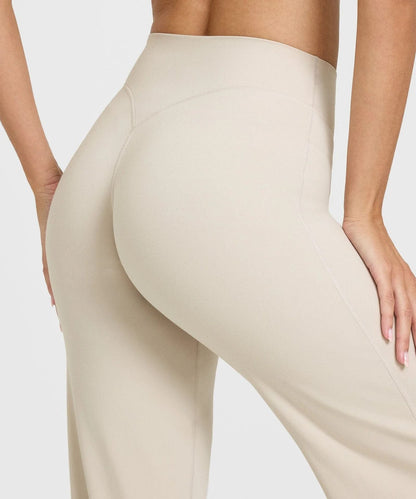 Flow High-Rise Straight Leggings