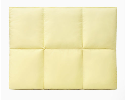 CloudGuard™ Magnetic Laptop Sleeve