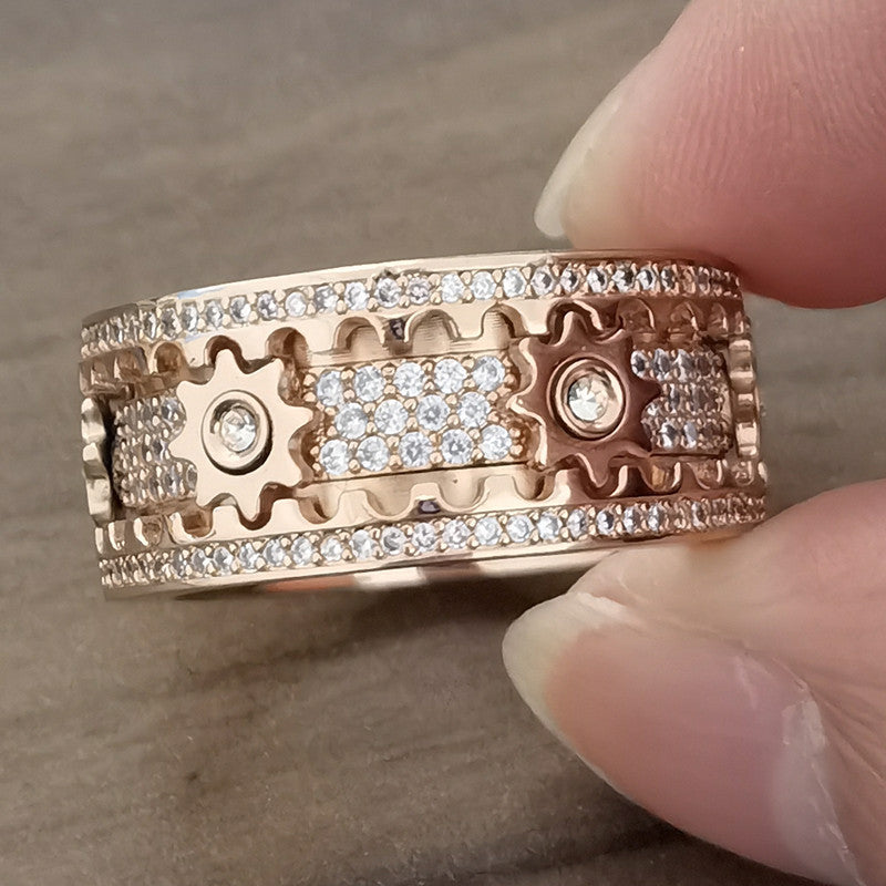Helloice Iced Out Rotating Gear Ring