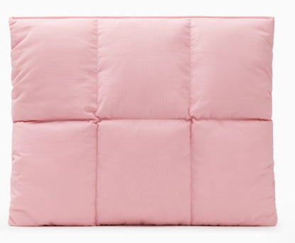 CloudGuard™ Magnetic Laptop Sleeve