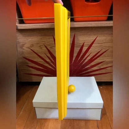 🍬Rare Vintage The Handy Candy Frame - Hanging Candy Machine Art