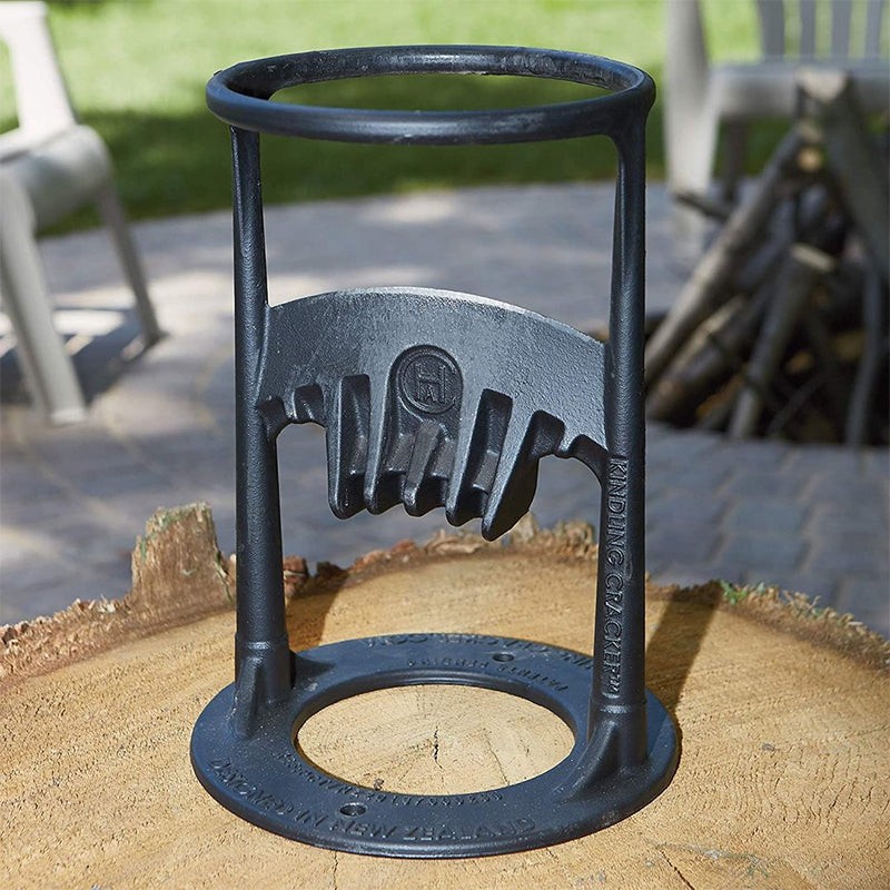 TitanSplit™ – Split massive logs safely in seconds without lifting a blade